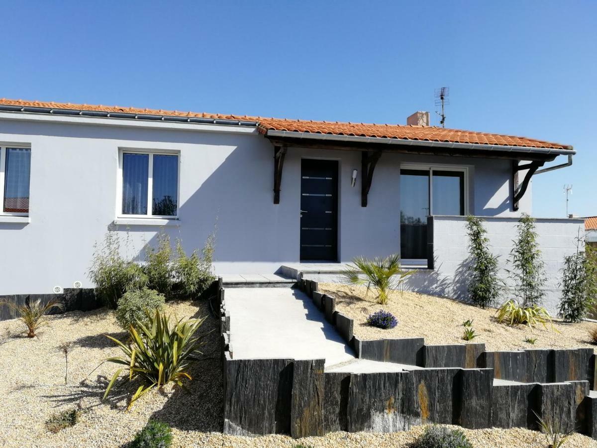 Maison Lumineuse Villa Les Herbiers Exterior photo